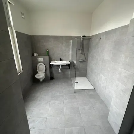 Bkenkember Aprt Guest house *